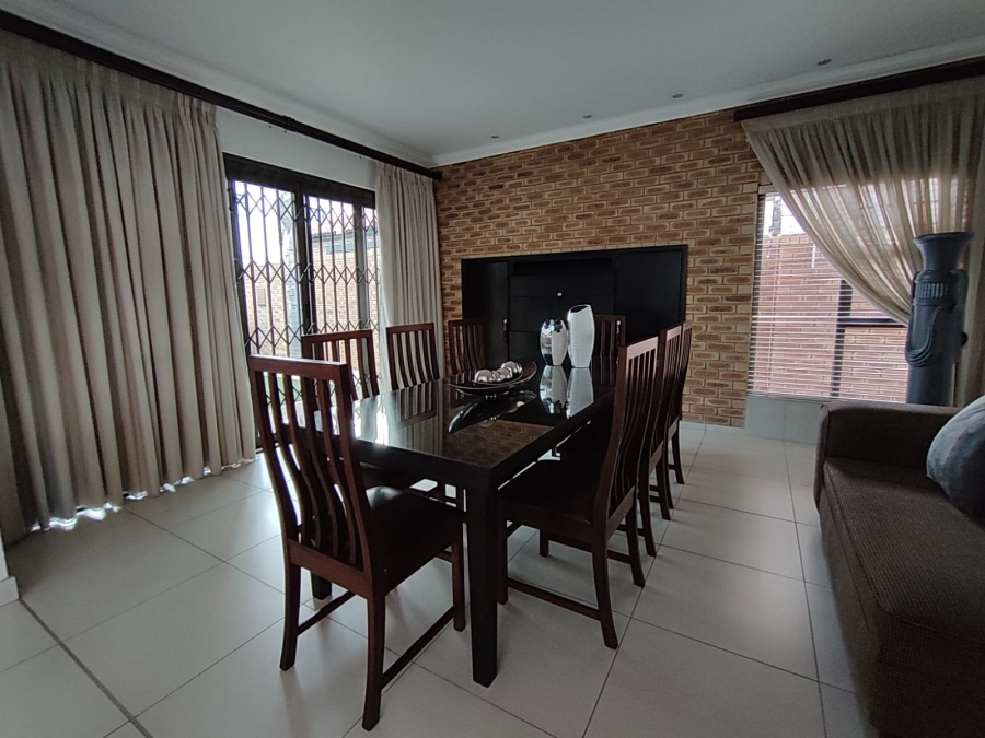 2 Bedroom Property for Sale in Flamwood North West